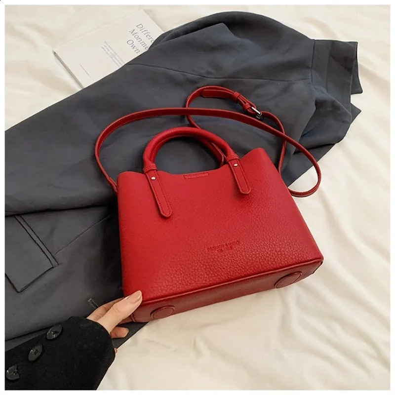 YOUDEYISI Premium Texture Handbag Womens Fashion Leisure Messenger 240910