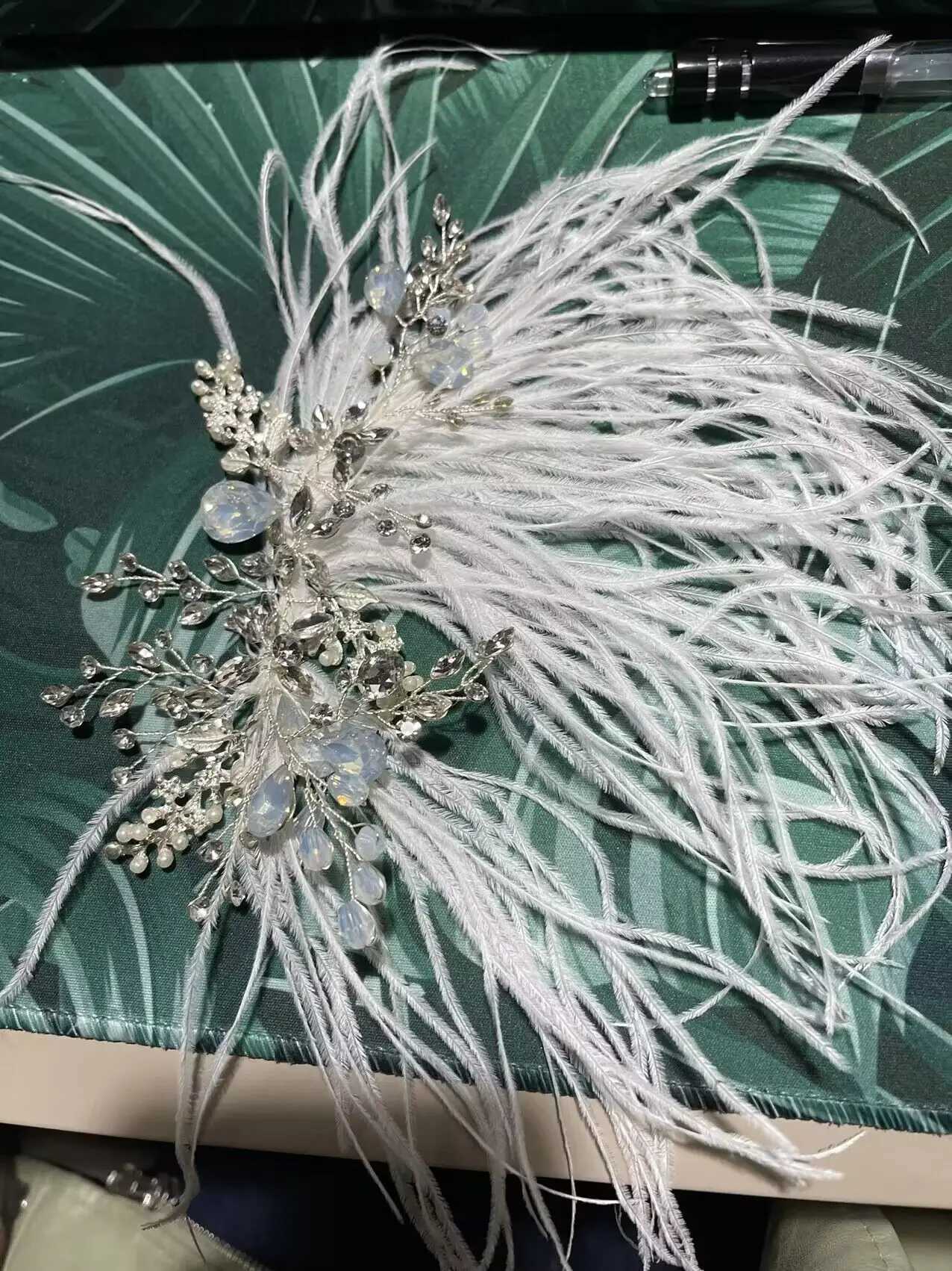 White Feather Headband Tiara Fashion 1pc Crystal Hair Clip Wedding Bridal Hair Accessories Ornaments For Bride Party HeadpieceX240913