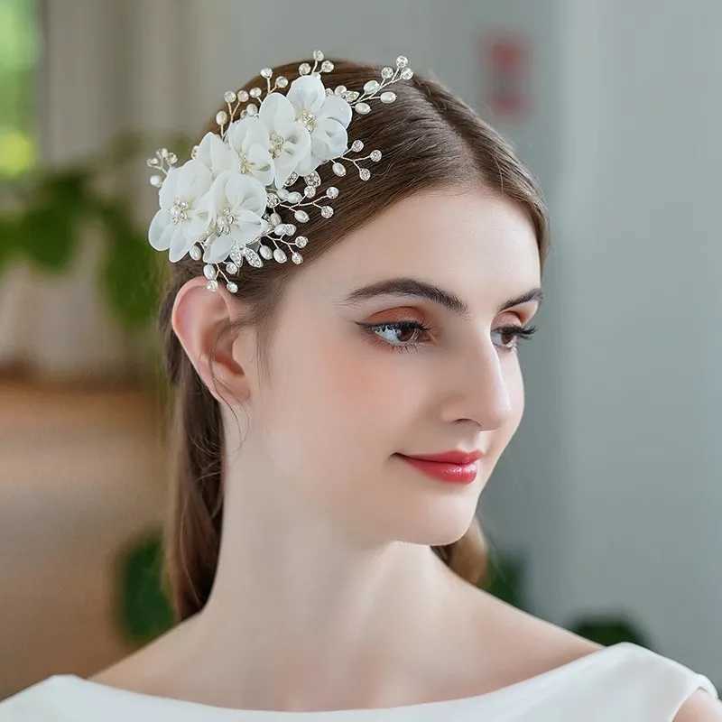Bridal Crystal Pearl White Flower Hair Clip Floral Style Barrette Bride Hair Jewelry Bridesmaid Wedding Hair AccessoriesX240913