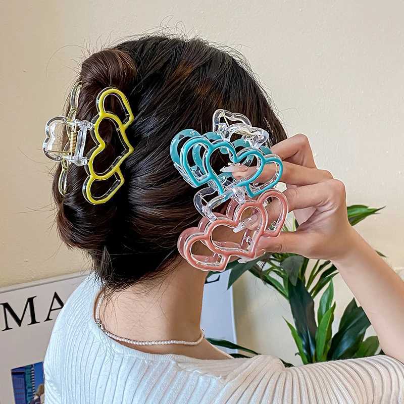 AISHG Acrylic Love Hair Claw Clip for Girls Korean Colorful Transparent Head Shark Hairpin Women Hair Accessories Crab ClipX240912