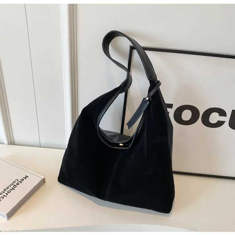 Autumn and Winter Vintage Women s Bag Large Capacity Suede Shoulder Solid Color Simple Casual Commuter 240913