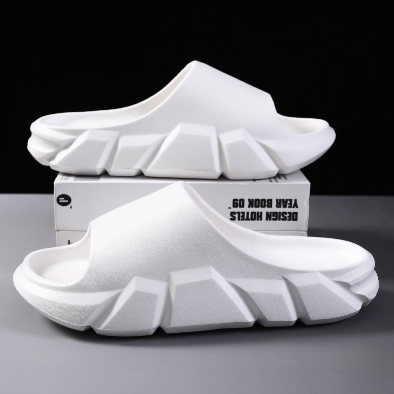 Fashion Men Slippers Indoor Outdoor Sandals Beach Soft Thick Sole Slides Casual Shoes Mens Flip-flops Home Bathroom Slippers