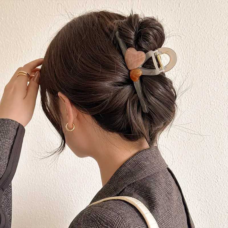 Elegant Temperament Lovely Womens Large Shark Clip Minimalist Hair Clip Curly Grab Clip HeadwearX240912