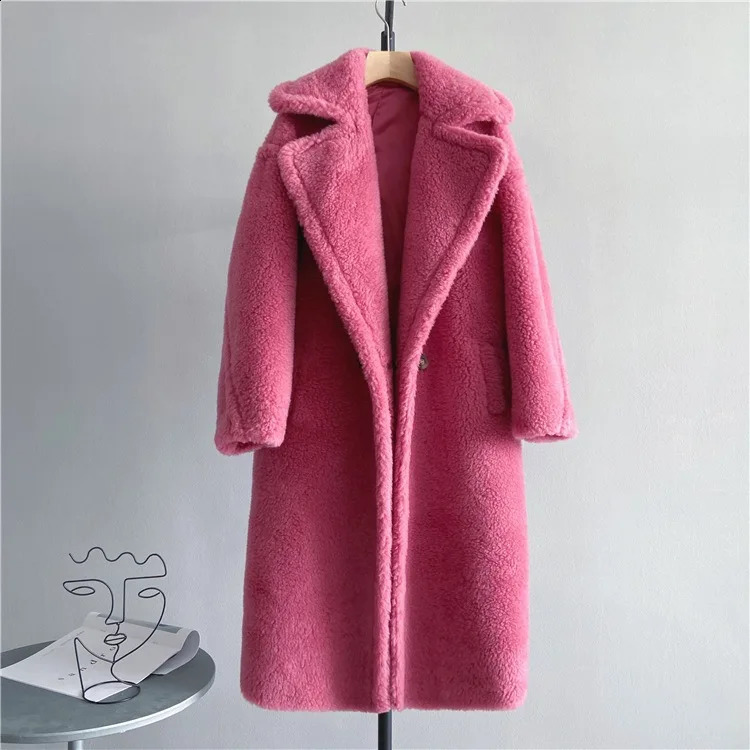 Winter Jacket Women Long Coat Wool Woven Fabric Thick Warm Outerwear Oversize Fashion Streetwear Teddy Bear Coats 240911