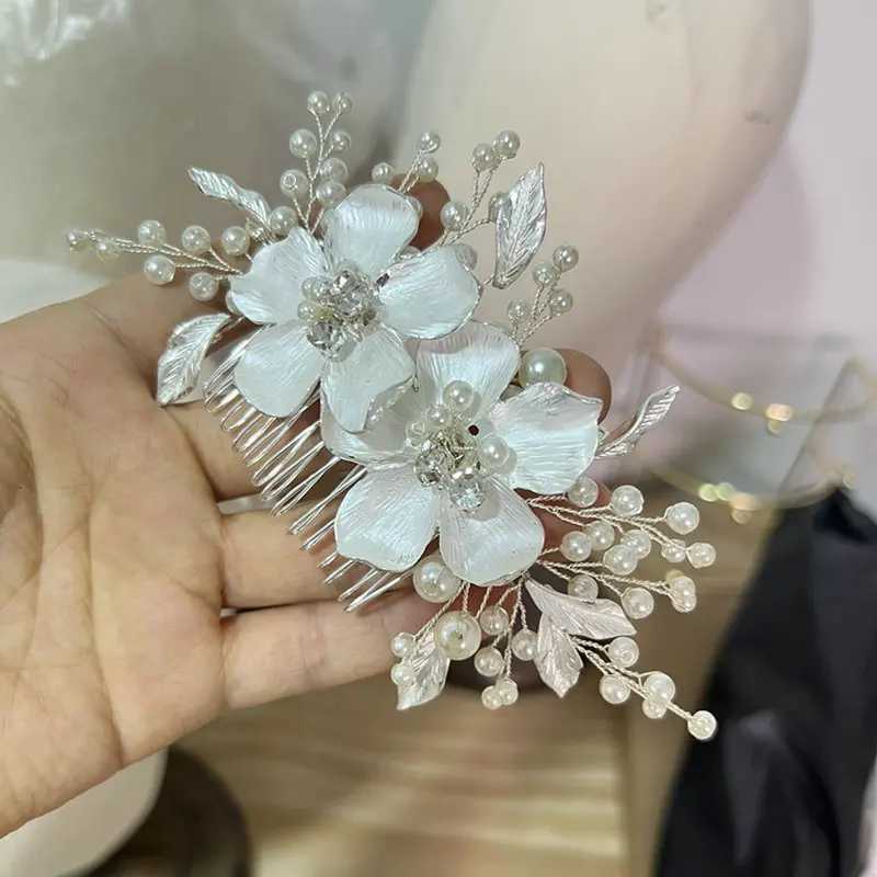 Gorgeous White Enamel Flowers Bridal Hair Comb Pearl Headdress Hand Made Leaf Hair Accessories JewelryX240913