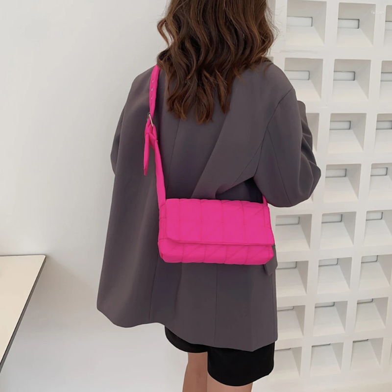 Bag Fashion Padded Quilted Crossbody Solid Color Designer Shopper Pouch Belt Buckle Women Purse Portable Travel