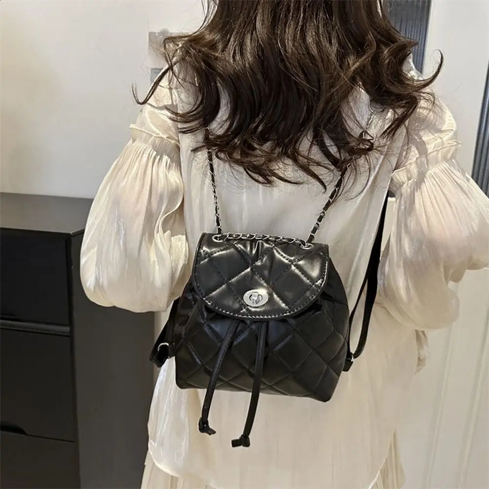 Cute Small Backpack Large Capacity Pu Leather Rhombic Lattice Chain Shoulder Bag School Bag Korean Style Pu Bucket Bag Outdoor 250318