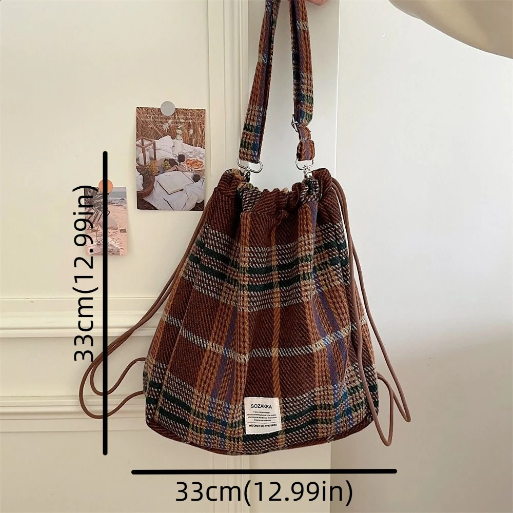 Korean style checkered drawstring bag with large capacity and fashionable checkered drawstring backpack for hiking outdoor Y2k backpack 240912