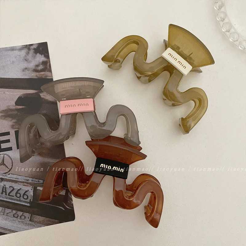 Korean Female Acrylic Transparent Jelly Grab Clip Hair Crab Ponytail Braid Claw Sweet Female Hair Clip Hair AccessoriesX240912