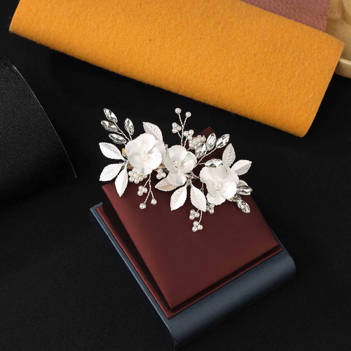 Crystal Bridal Wedding Hair Comb Pearl Bridal Hair Piece Rhinestone Hair Ornament for Women and GirlsX240913