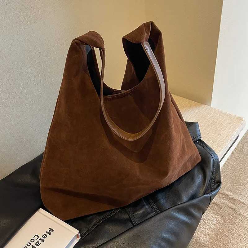 Autumn and Winter Vintage Women s Bag Large Capacity Suede Shoulder Solid Color Simple Casual Commuter 240913