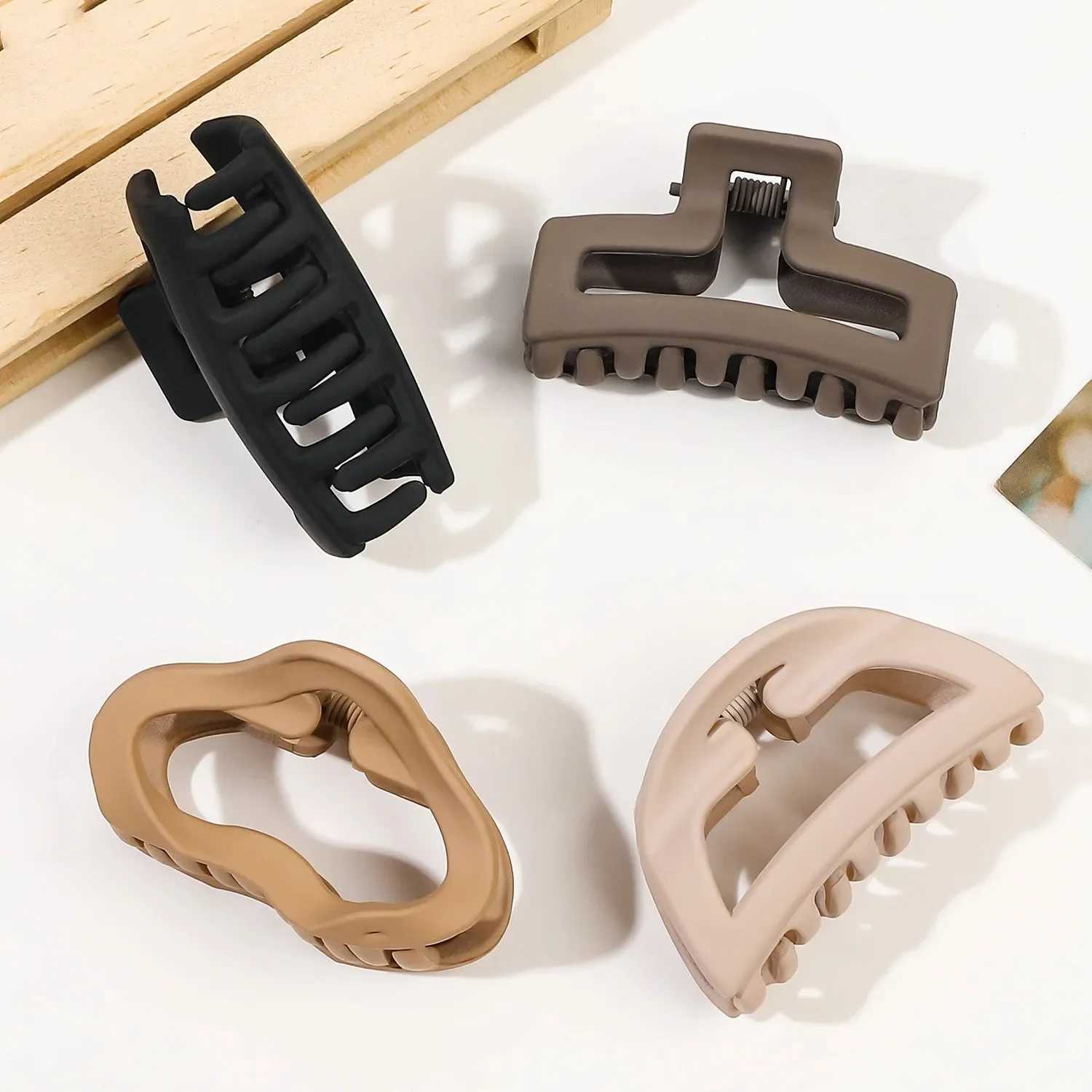 2024 New Fashion Small Frosted Geometry Clip Hairpin Barrettes for Women Girl Accessories Headwear Hair Claw WholesaleX2409