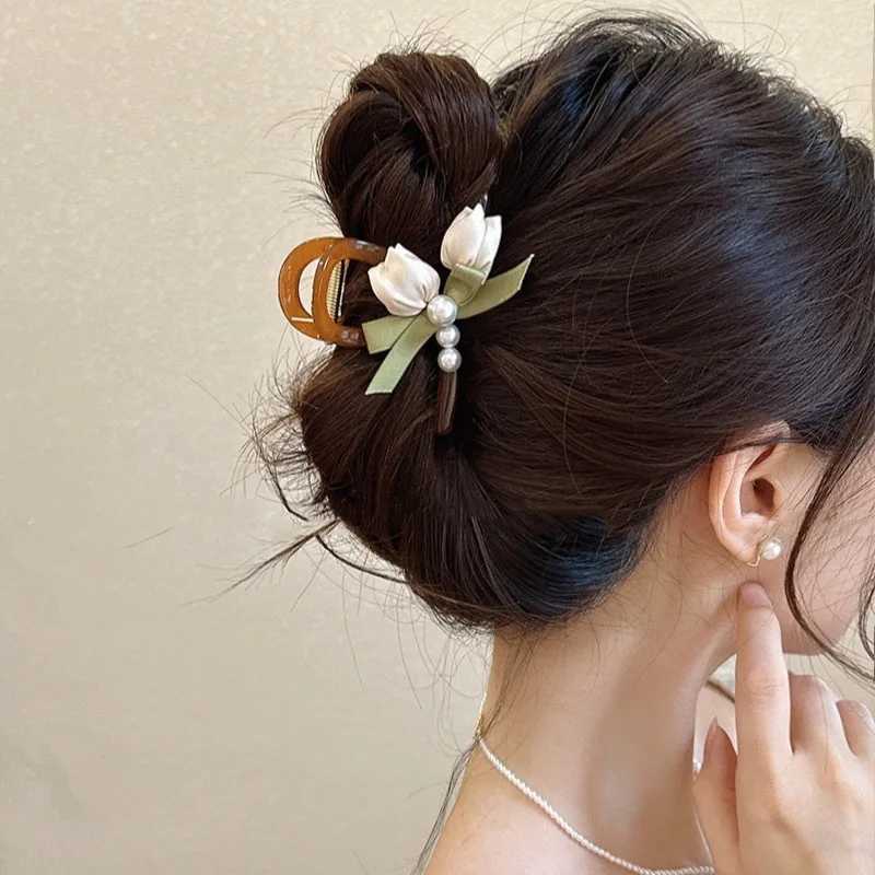 Exquisite Summer Hair Claw with Tulip Flowers and Pearls Gentle and Sweet Hair Accessory Luxurious bowknot butterfly claw clipsX240912