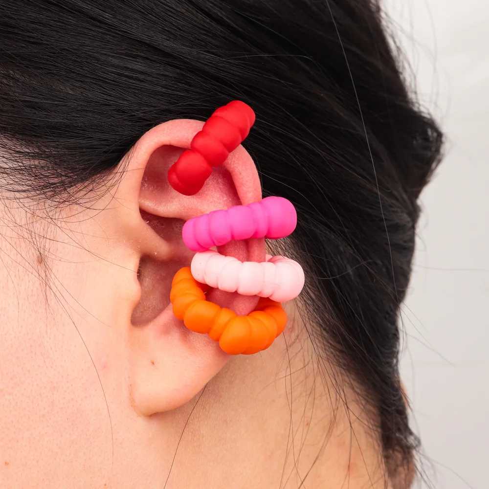 4pcs Korea Acrylic Heart Clip on Earrings for Women Mixed Color Irregular C-Shape Ear Cuff No Piercing Cartilage Earclip JewelryX240913