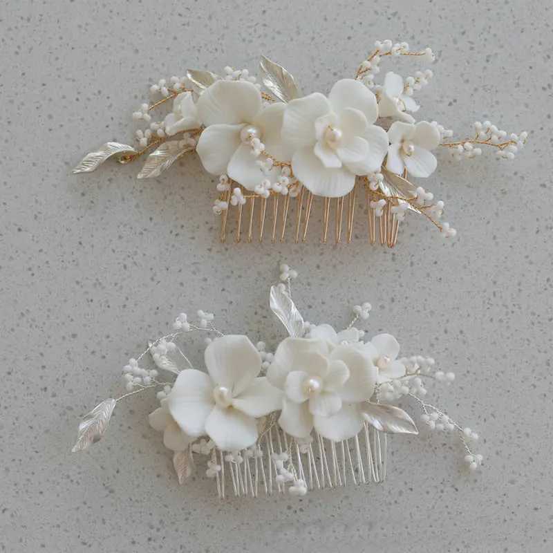 Handmade White Ceramic Flower Hair Comb For Bridal Exquisite Gold Color Leaf Pearl Wedding Tiara Accessories Prom JewelryX240913