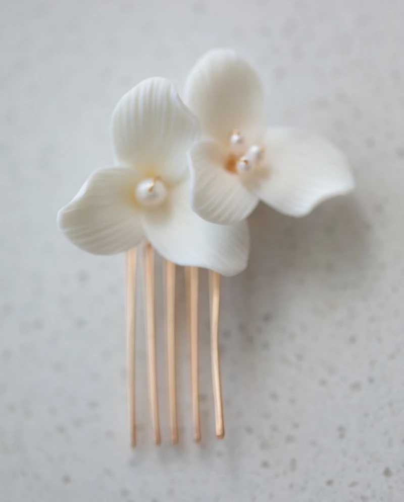 Simple Wedding Hair Combs White Ceramics Flower Designed Floral Pearls Headpieces Women Bridesmaids Party Hair Jewelry AccessoryX240913
