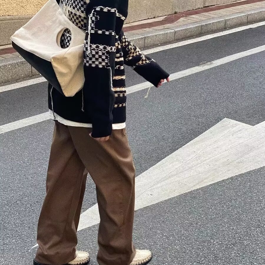 Men Sweaters 2024 new autumn and winter loose fitting pullover color blocked round neck knitted sweater for mens casual loose trendy Mens crew neck sw