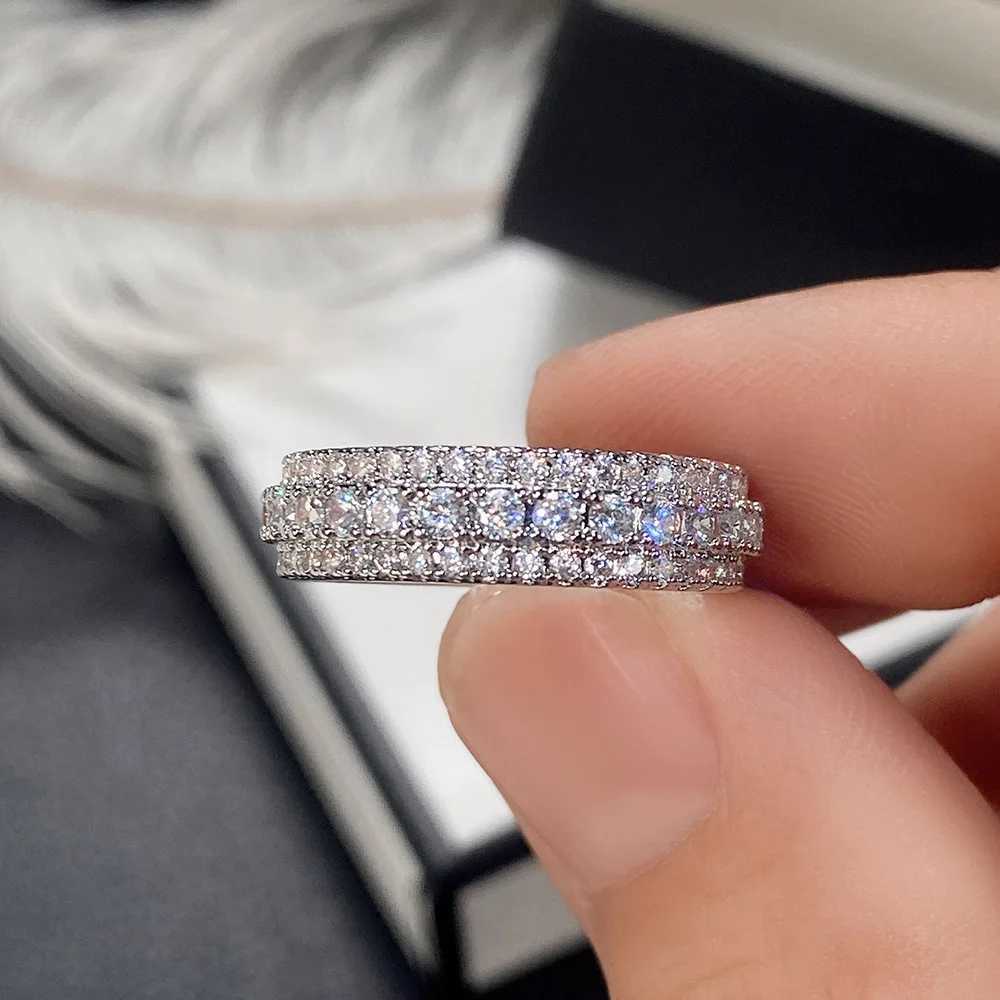 Band Rings A genuine 18k gold diamond ring suitable for women to attend parties Peridot Gemstone Anillos De Wedding Diamante engagement jewelry exquis