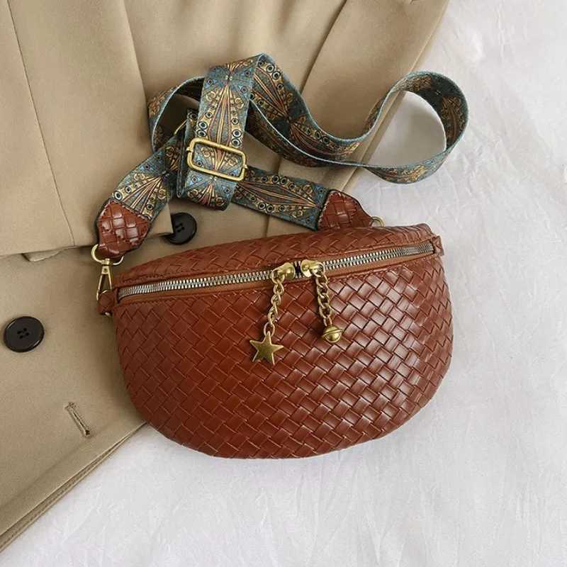 Stylish Braid PU Leather Fanny Packs For Women Woven Design Waist Bag Female Waist Pack Ladies Wide Strap Crossbody Chest Bag Z240912