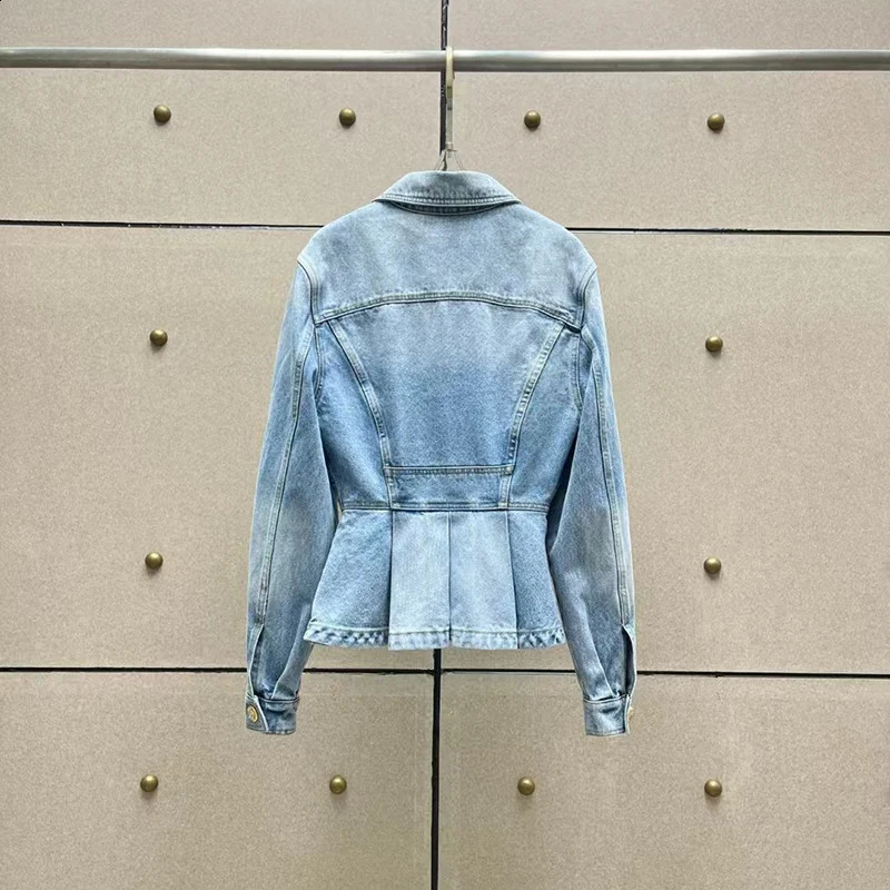Womens shoulder strap denim jacket metal button decoration lapel long sleeved shoulder strap high-quality washed cotton autumn 240906
