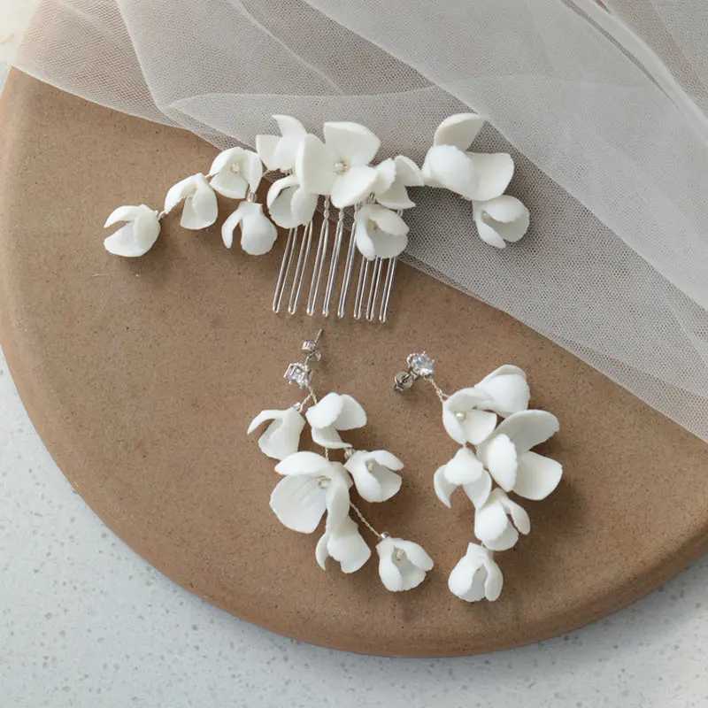 Handmade Ceramic Flower Hair Comb For Bridal Shiny Rhinestone Silver Color Earring For Women Wedding Accessories Prom JewelryX240913