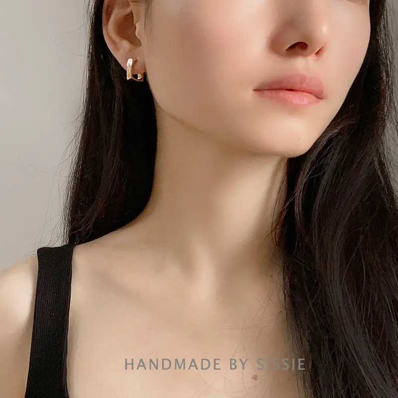 Hot Sale Geometry Minimalist Clip on Earrings Vintage High Quality Golden Without Piercing Ear Clips for WomenX240913