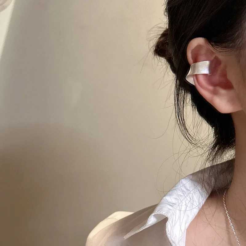 S925 Sterling Silver Niche Design Matte Ear Clip Korean Bloggers Main Minimalist Earrings and Ear AccessoriesX240913