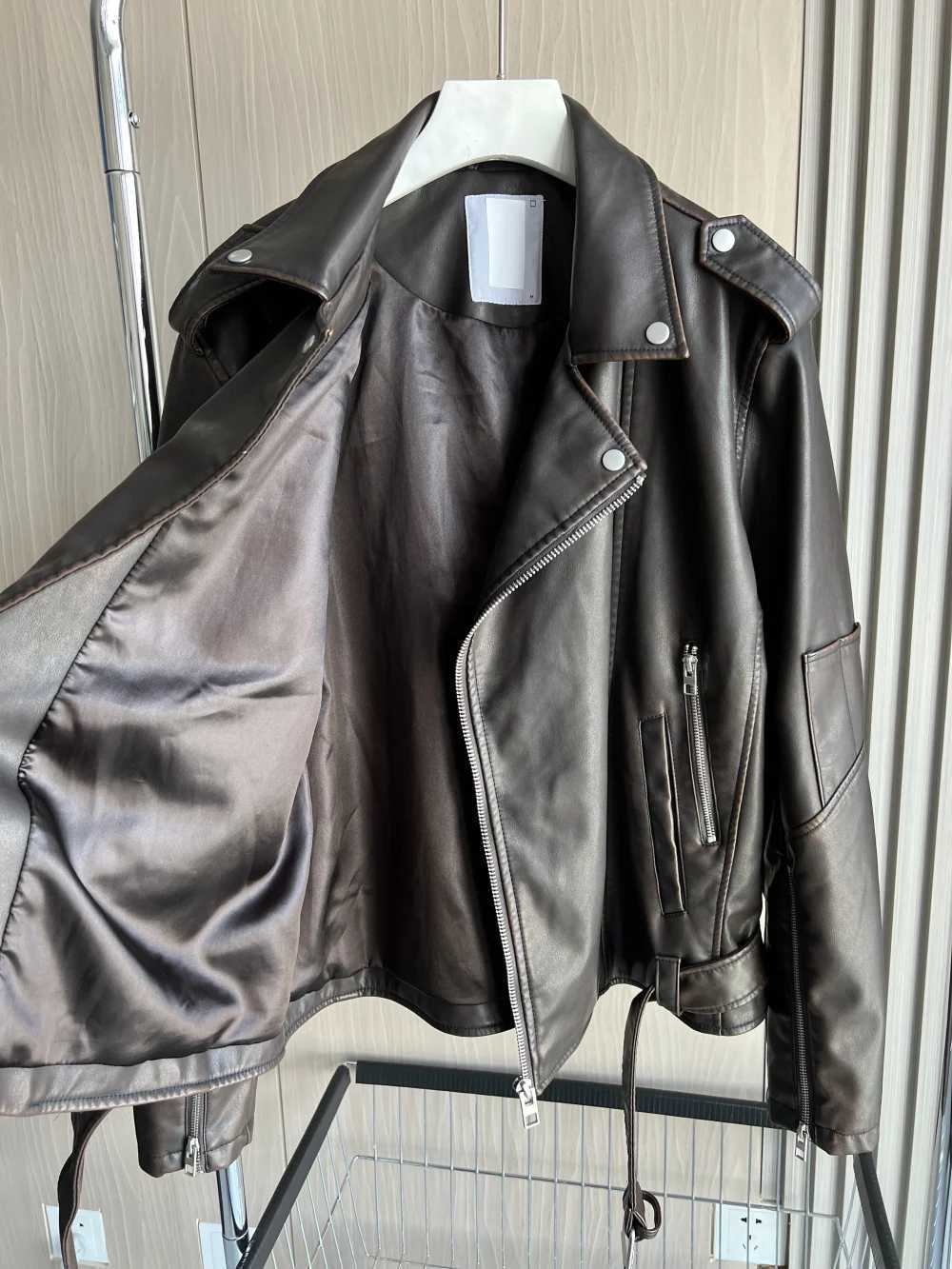 Biker Leather jacket 2024 new spring vintage Shuai Ruffian style lapel loose version of biker mens faux leather jacketX240913
