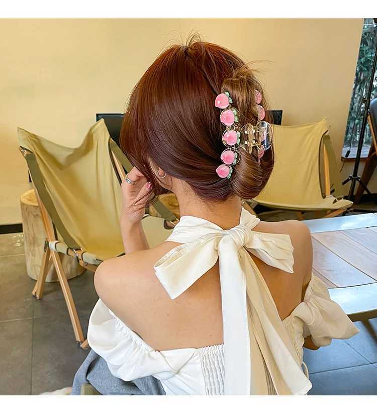 HANGZHI New Pink Peach Hair Clip Vintage Cute Bow Tie Shark Hair Claws Bear Heart Hair Claw For Women Party Head AccessoriesX240912