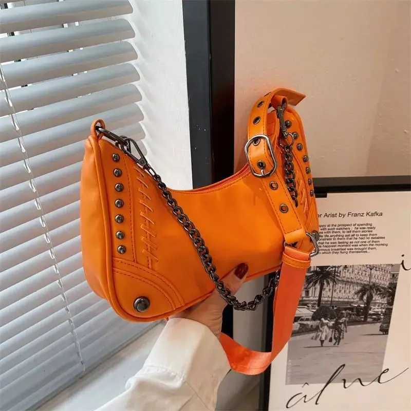 Gothic Bag Vintage 2024 Fashion Moto Biker Shoulder Rock Style Metal Chain Pu Leather Casual Handbags for Women 240913