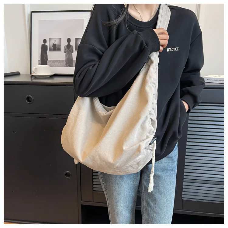 Large Capacity Canvas Shoulder Bag for Women College Student Book Fashion Travel Shopping Crossbody School Messenger 240913