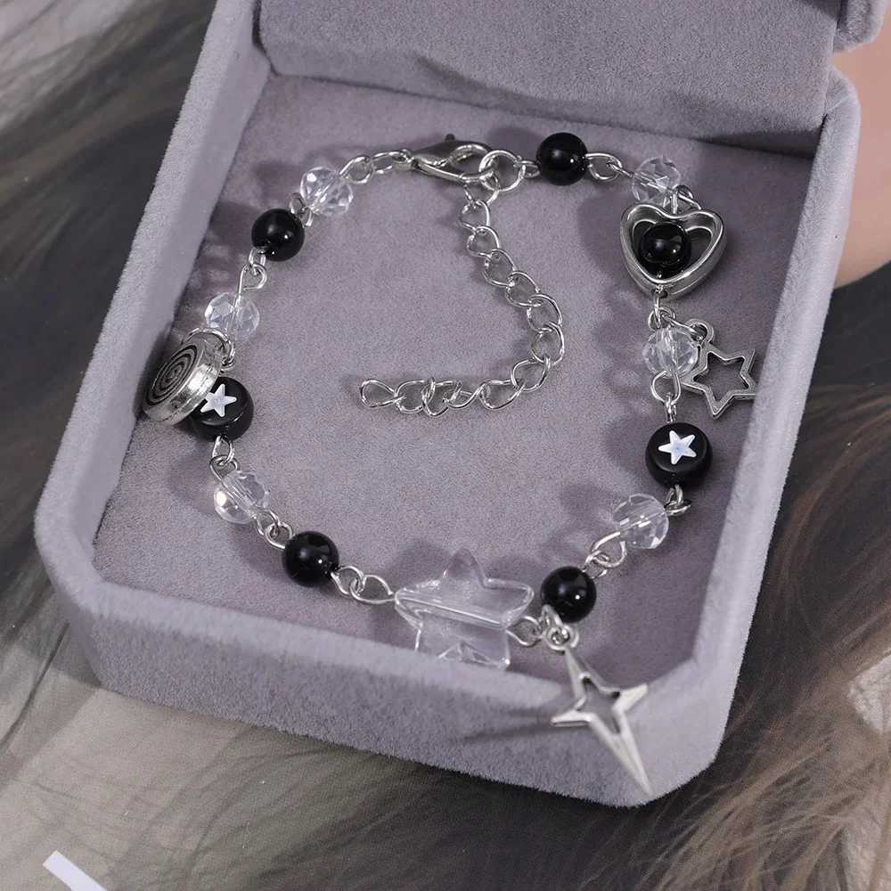 2/1 Tredny Y2K couple bracelet girl matching bracelet who truly cares about album inspiration bead bracelet friend jewelry gift W240913