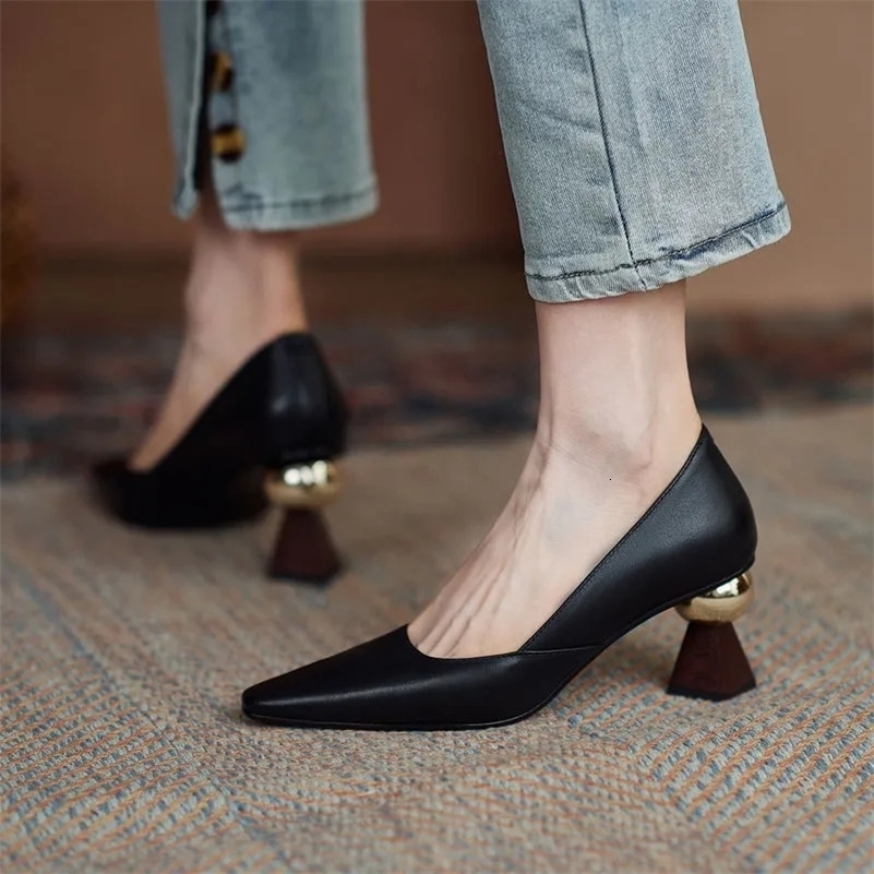 Handmade Leather Women Pumps Sexy Pointed Toe Chic Stylish Office Working Shoes Strange High Heel Stilettos Black Dress Shoes 240910