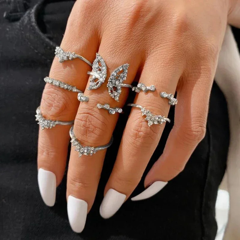LATS 10Pcs Rings Suit For Women Silvercolor Chain Ring Set Bohemian Style Coin Snake Moon Star Party Trend Gift Jewelry 240906