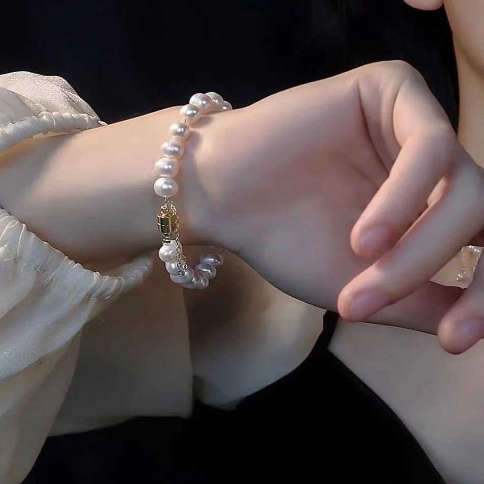 Elegant Freshwater Pearl Bracelet for Women Magnetic Clasp Design Wedding Special Occasion Jewelry Z250910