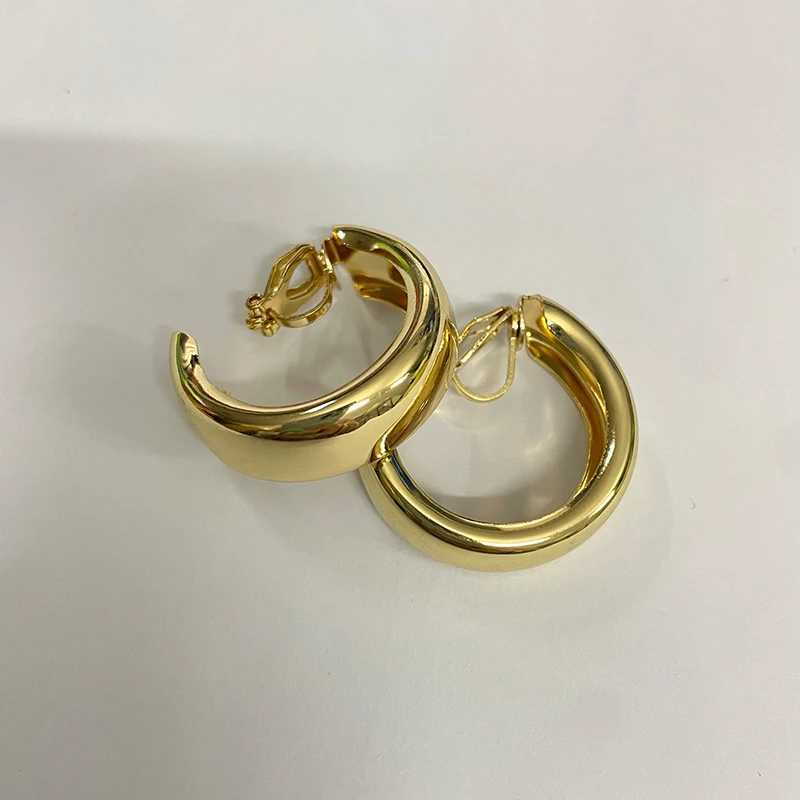 European and American Minimalist Large Round Earrings Metallic Trendy Temperament Simple C Shaped Clip on Earrings No PiercingX240913