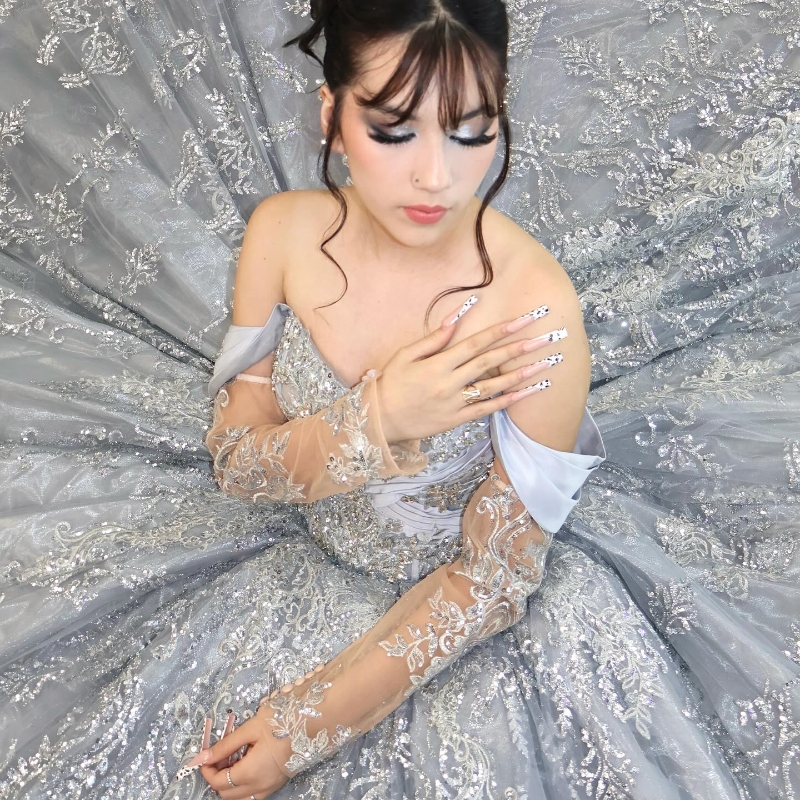 Silvery Princess Quinceanera Dresses Off The Shoulder Sequined Lace Applique Beads Sweet 16 Dress Birthay Party Vestidos De 15