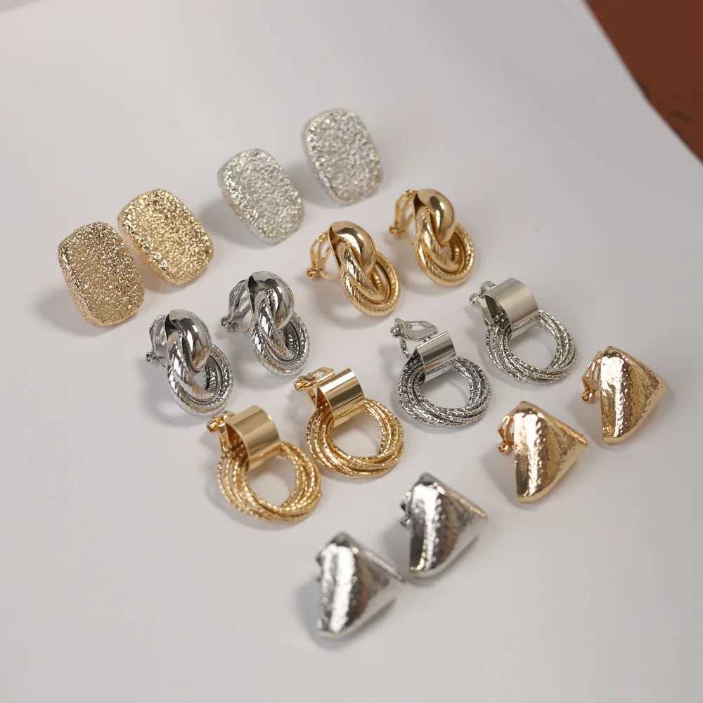 Metal Texture Matte Small Square Non Pierced Earrings Vintage Silver Gold Color Geometric Round Clip on Earrings for WomenX240913