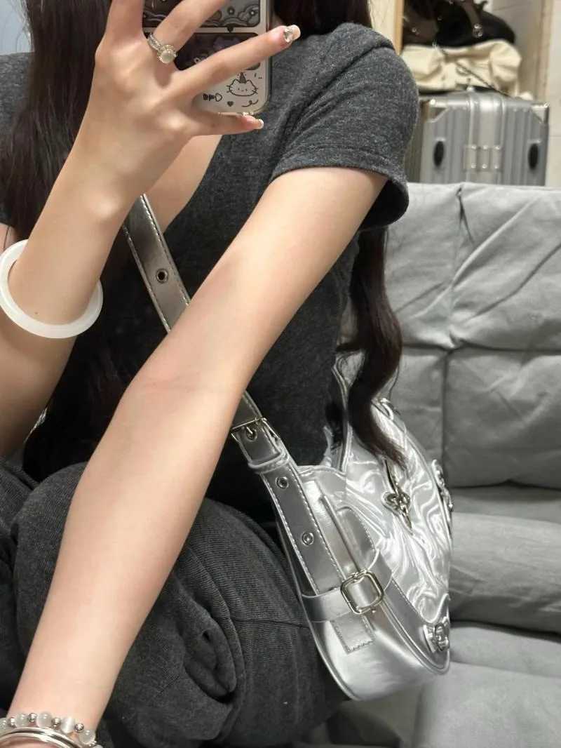 Vintage Butterfly Handbags for Women Silvery Y2k Gothic Underarm Shoulder Bag Spice Girls Fashion High Street Biker Bags 240913