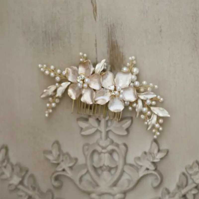 Gorgeous White Enamel Flowers Bridal Hair Comb Pearl Headdress Hand Made Leaf Hair Accessories JewelryX240913