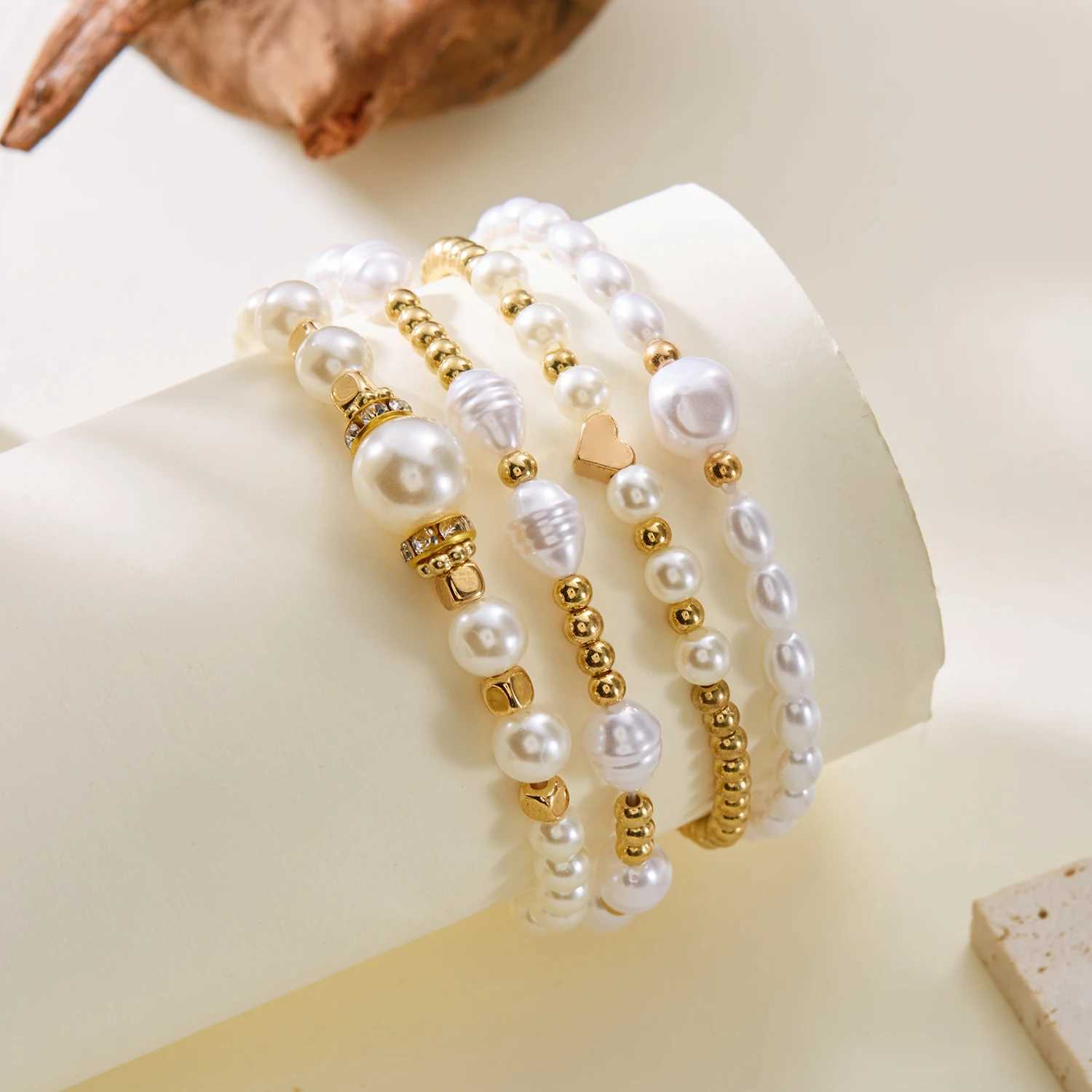 4-piece/set vintage imitation pearl handmade bead bracelet suitable for women Bohemian gold heart-shaped bow bead bracelet jewelry gift W240913