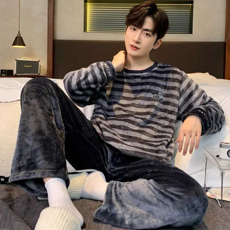 Winter New Thickening Round Neck Long Sleeve 2 Piece Outfit Set Man Flannel Man Clothing Set Advanced Printing Lounge Sets Man Y240913