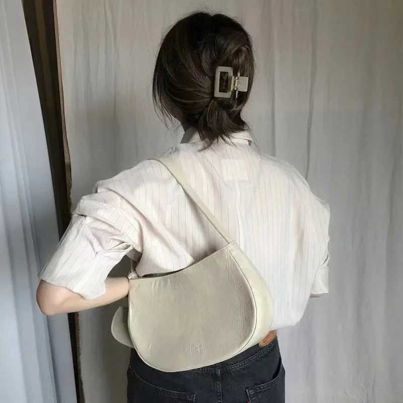 Korea Fashion Women Hair Claws Crab Clamps Charm Solid Small Size Hair Clips Crab Chic Headdress Lady Hair Styling Tool HeadwearX240912