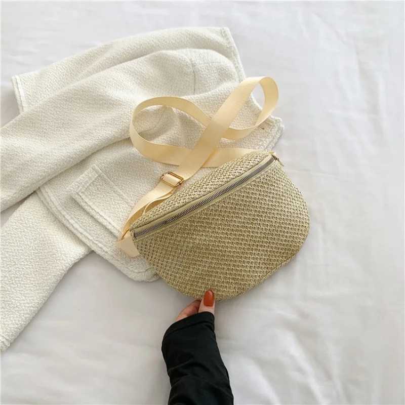Straw Woven Fanny Pack for Women Rattan Coin Wallet Waist Bag Ladies Chest Belt Bag Pillow Cross Body Bag Z240912