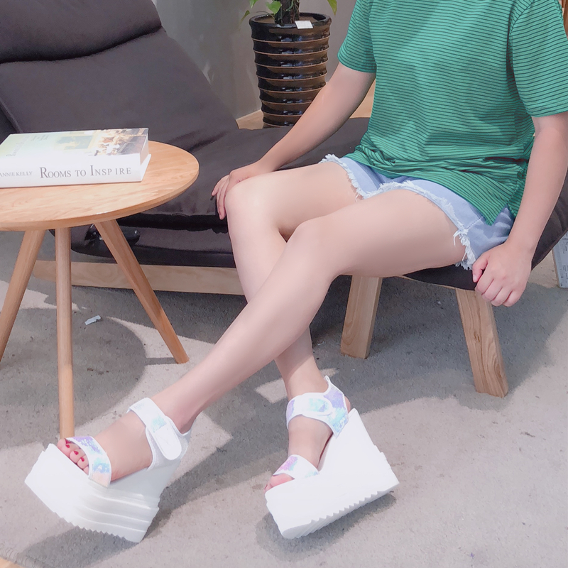 Fish mouth muffin bottom Women's shoes Summer new Korean version of the wild increase sneakers Roman slope with thick sandals