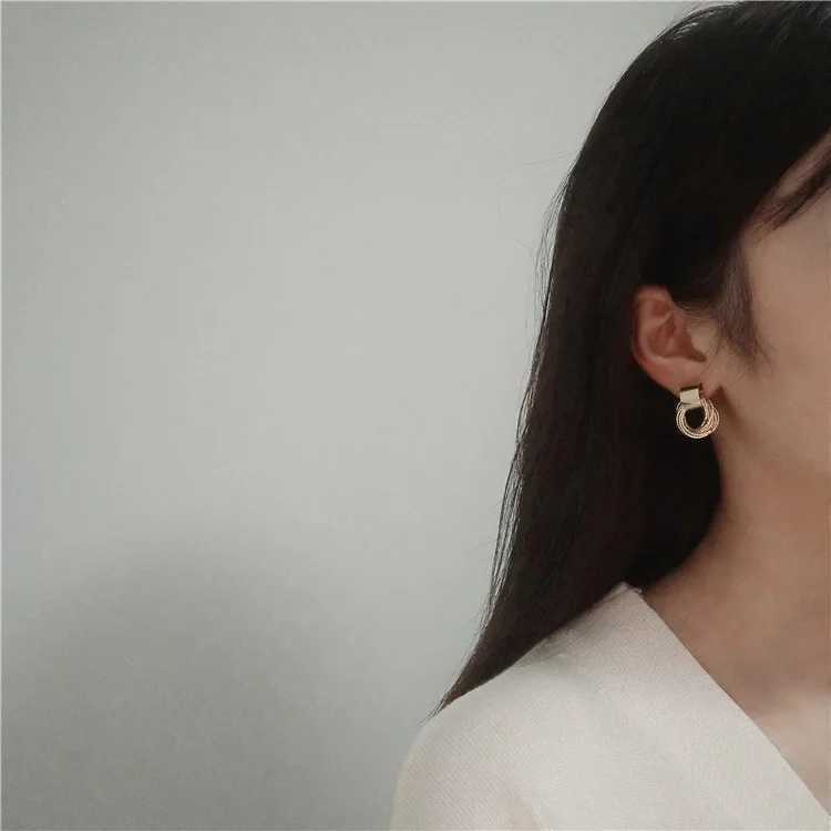 Metal Texture Matte Small Square Non Pierced Earrings Vintage Silver Gold Color Geometric Round Clip on Earrings for WomenX240913