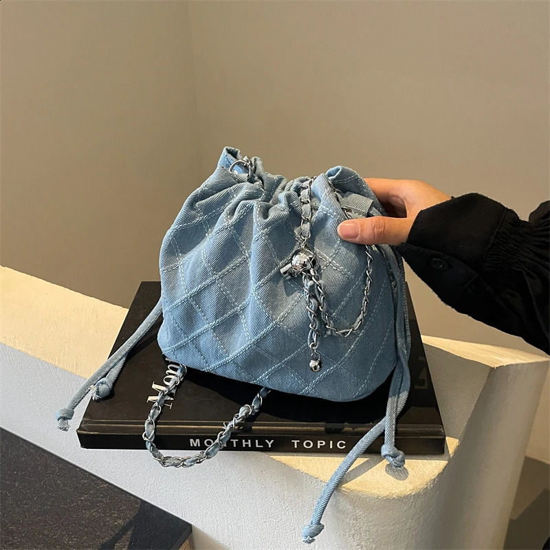 Fashion denim bucket womens fashion chain shoulder cross body handbag and wallet drawstring hot bag 240907