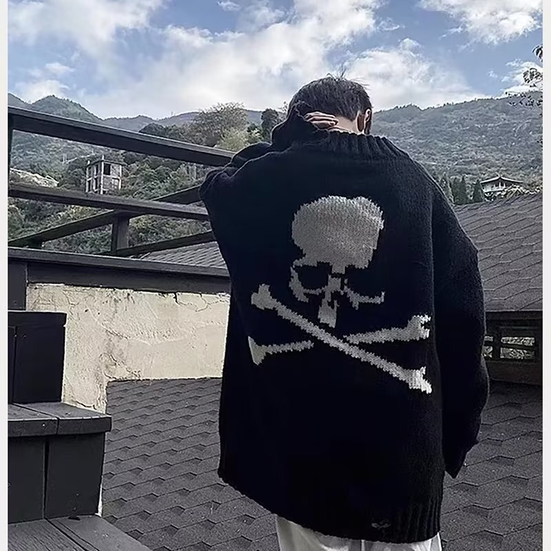 Halloween Men Sweaters 2024 New Skeleton Head American Fashion Knitted Sweater Casual Round Neck Handsome Sweater Mens crew neck sweater