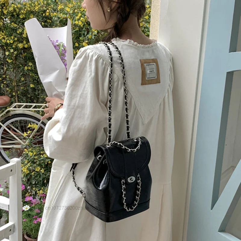 Retro Y2k bag womens Korean mini chain backpack womens Ins student oil wax leather bag travel bag fashion 240906