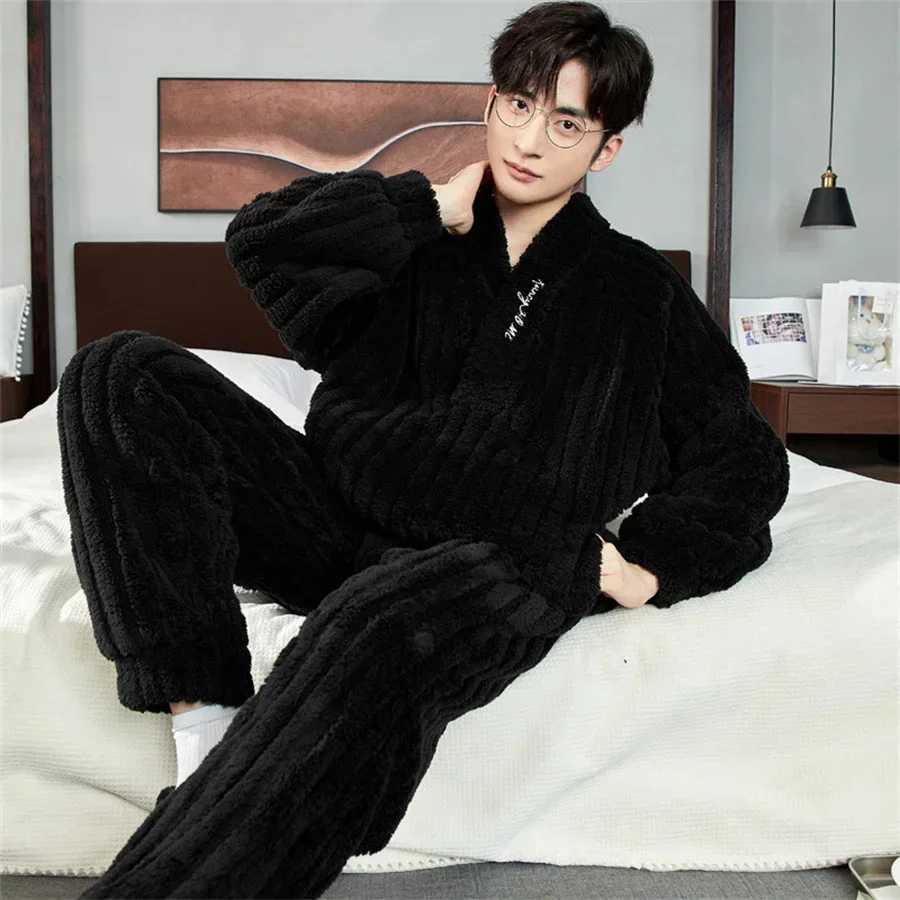 2024 New Winter Warm Coral Fleece Men Pajamas Set Fluffy Tops + Long Pants Sleepwear for Sleeping 2 Piece Homewear Loungewear Y240913